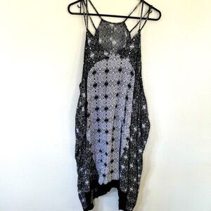 Forever 21 Black & White Asymmetrical Hankerchief Kaftan Dress Swim Coverup